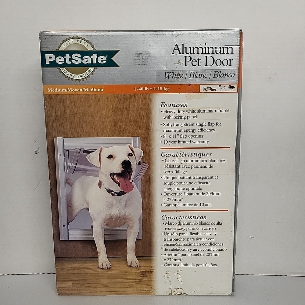 PetSafe Freedom Aluminum Pet Door Medium 1-40lbs White NEW‎